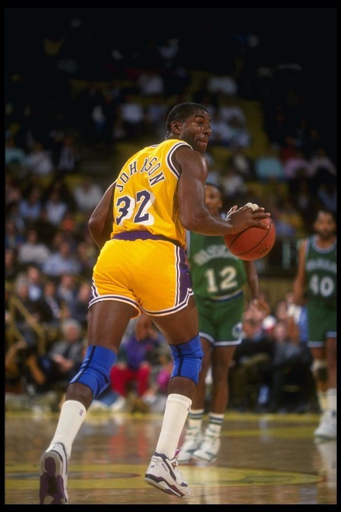 【足球】周六012英超联赛推荐：伯恩茅斯VS狼队.